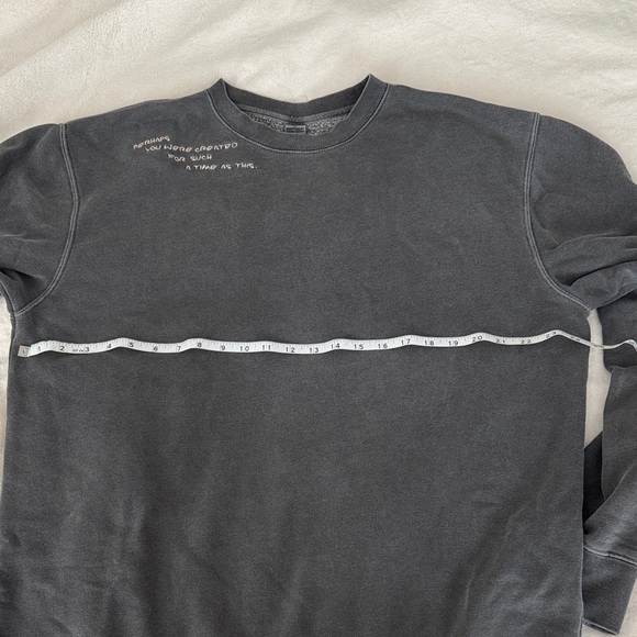 Scripture Crewneck - Picture 8 of 9